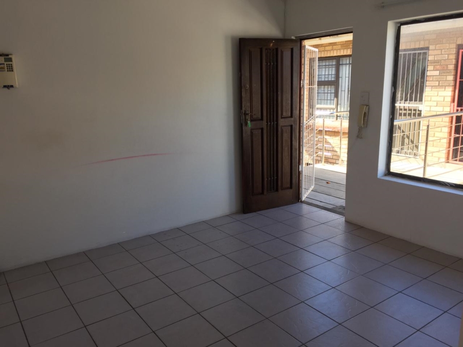 To Let 2 Bedroom Property for Rent in Quigney Eastern Cape
